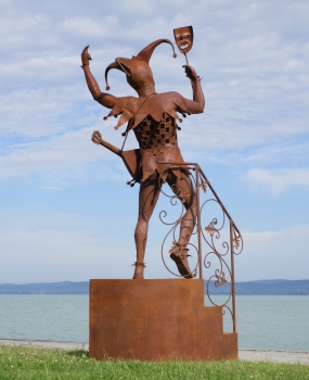 court jester garden sculpture rusty